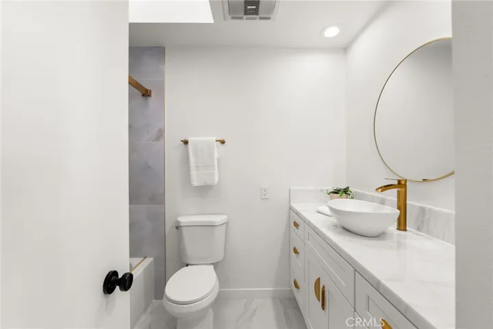 Upstairs Hall Bath