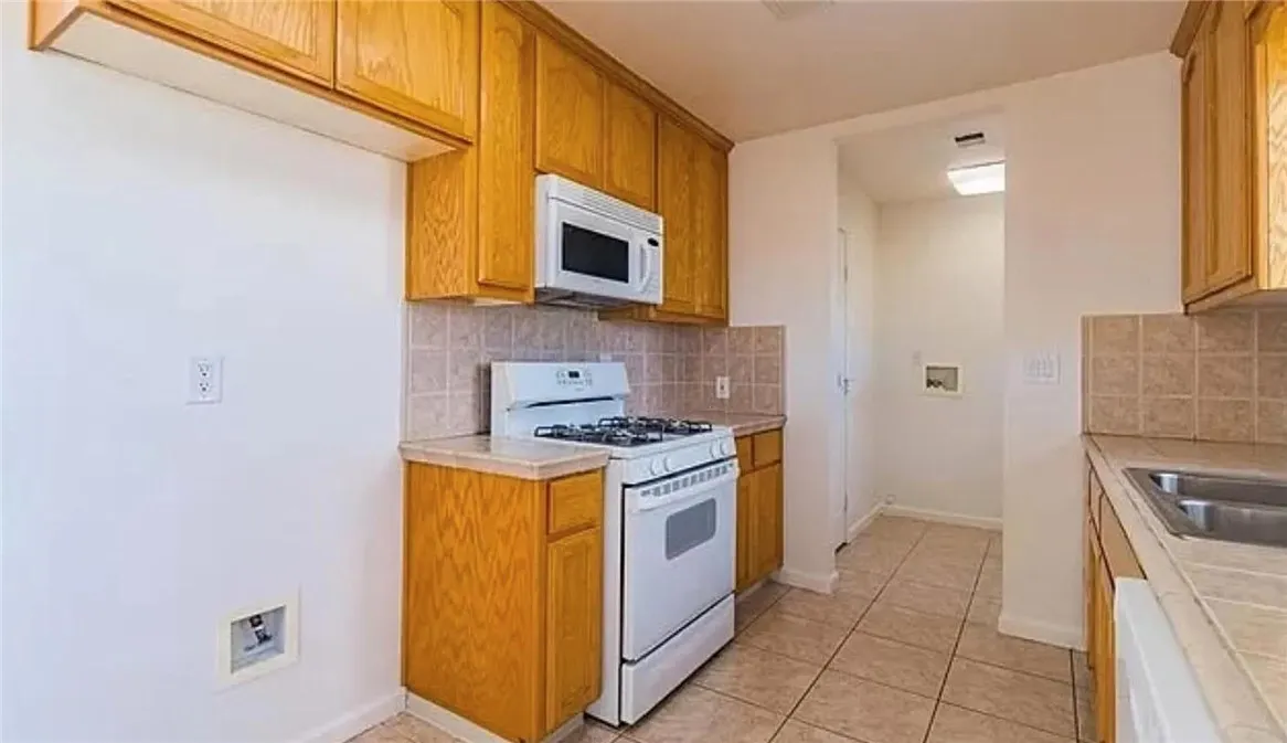 4449 Clausen, Le Grand, California 95333 home-pic-11