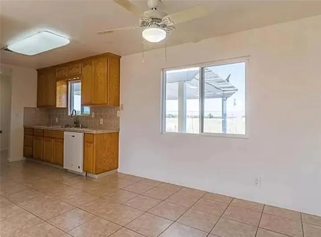 4449 Clausen, Le Grand, California 95333 home-pic-10