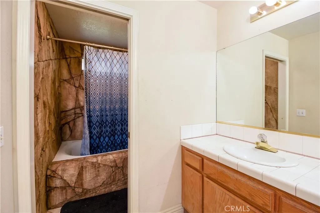 28970 Vacation, Canyon Lake, California 92587 home-pic-17