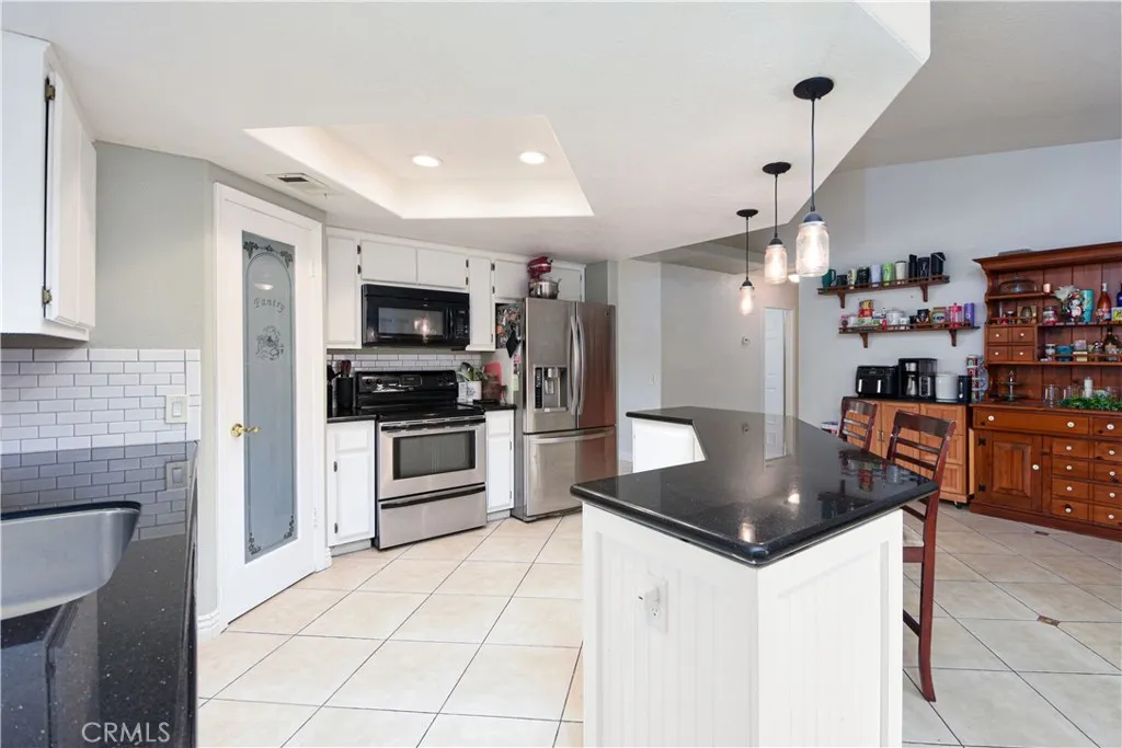 28970 Vacation, Canyon Lake, California 92587 home-pic-12
