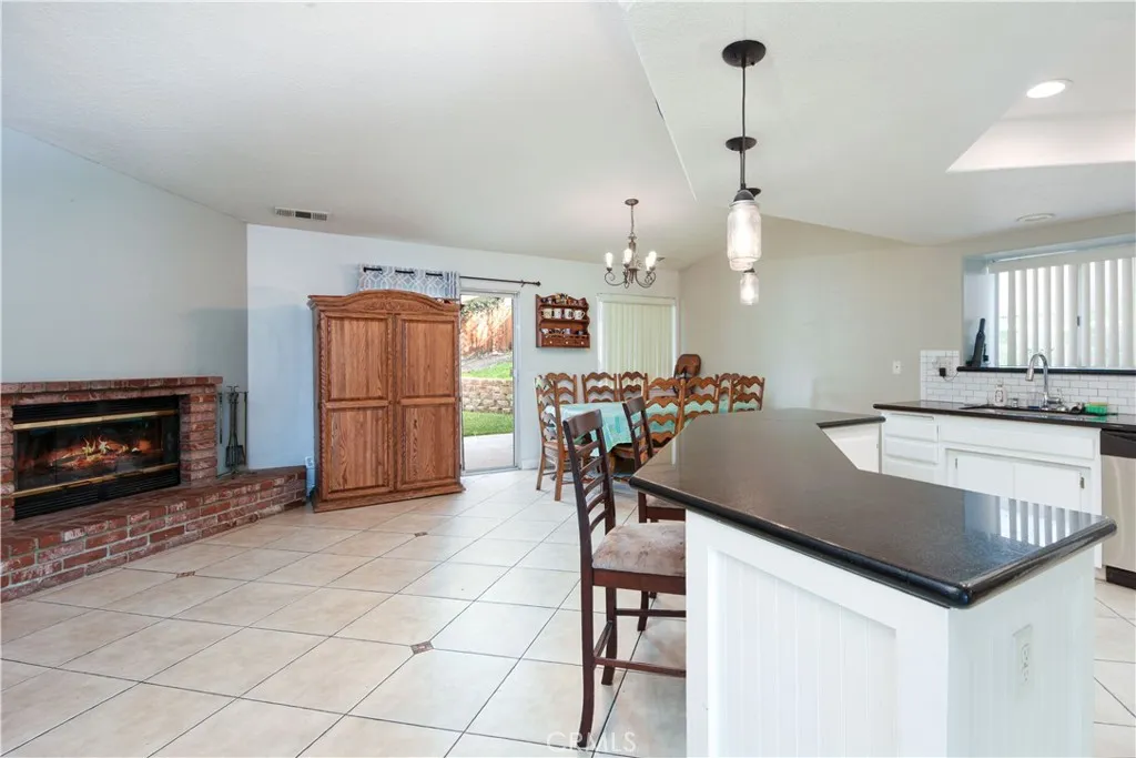 28970 Vacation, Canyon Lake, California 92587 home-pic-9