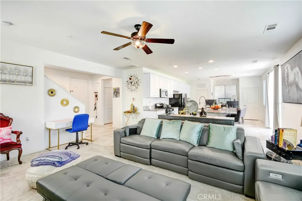 1628 Tildon Court, Beaumont, California 92223 home-pic-2