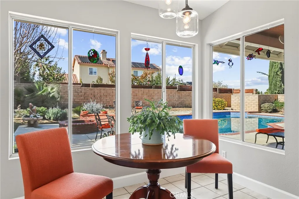 42323 Grandeur Way, Lancaster, California 93536 home-pic-14
