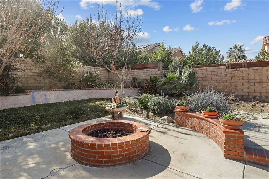 42323 Grandeur Way, Lancaster, California 93536 home-pic-26