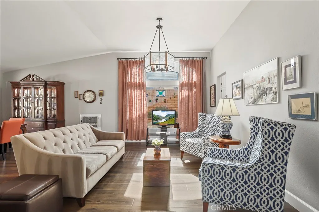 42323 Grandeur Way, Lancaster, California 93536 home-pic-7