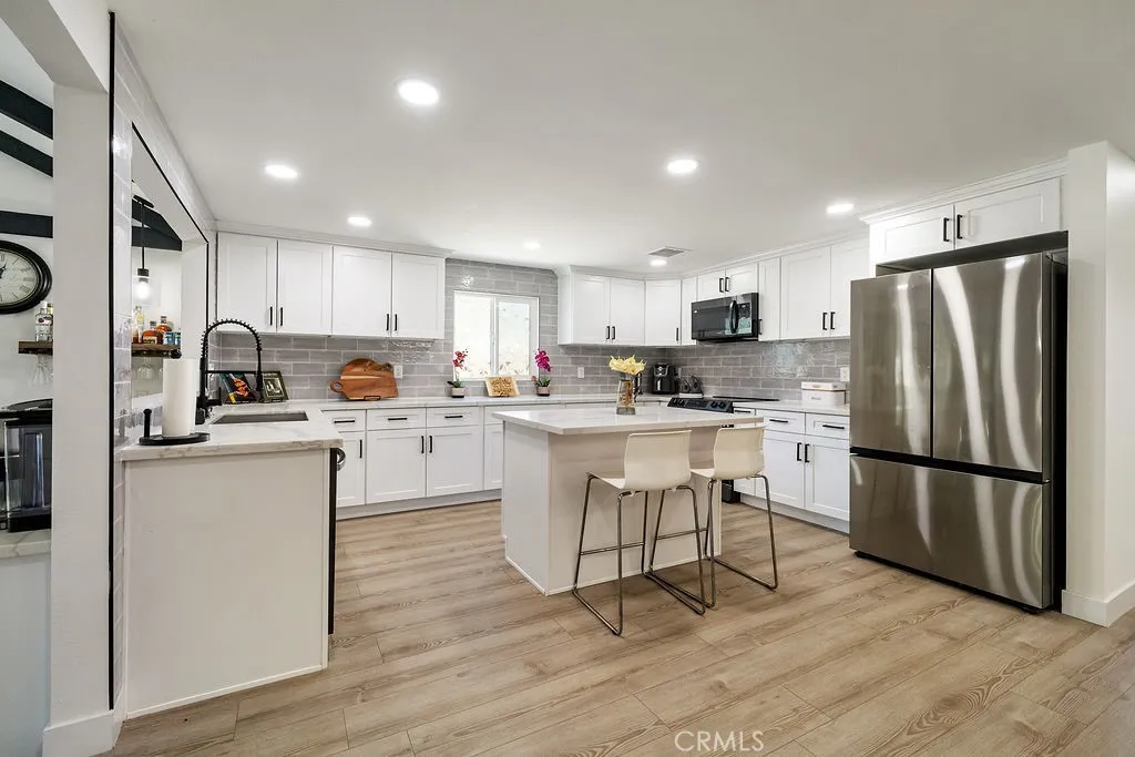 41841 55th Street W, Quartz Hill, California 93536 home-pic-14