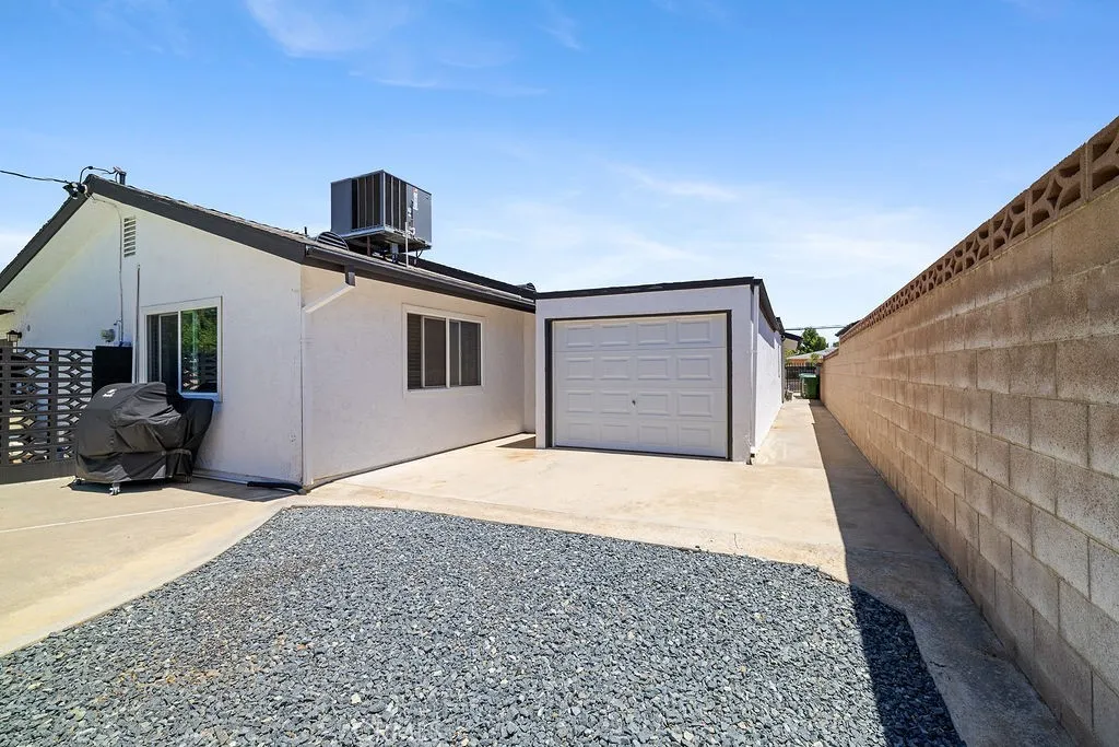 41841 55th Street W, Quartz Hill, California 93536 home-pic-47