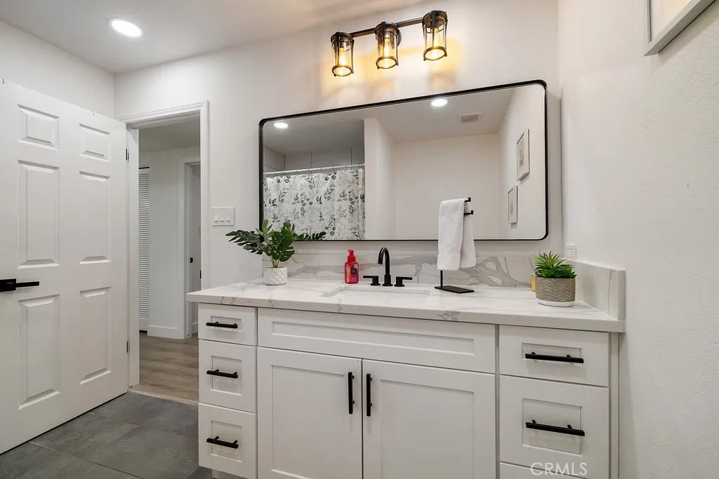 41841 55th Street W, Quartz Hill, California 93536 home-pic-37