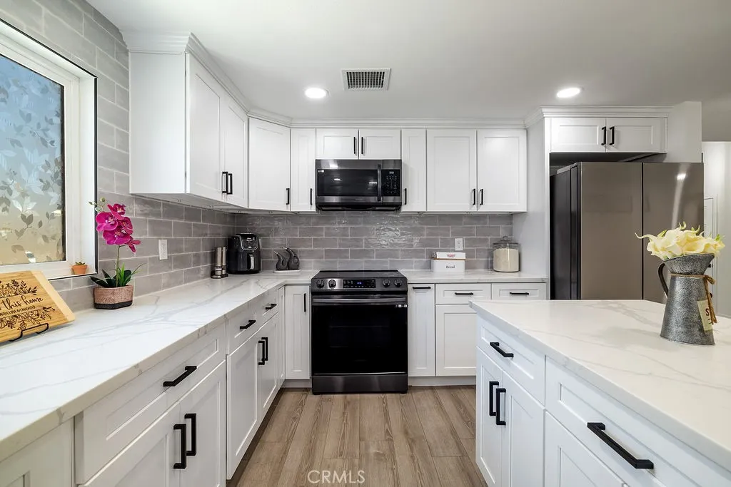 41841 55th Street W, Quartz Hill, California 93536 home-pic-17