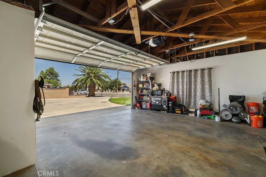 41841 55th Street W, Quartz Hill, California 93536 home-pic-57