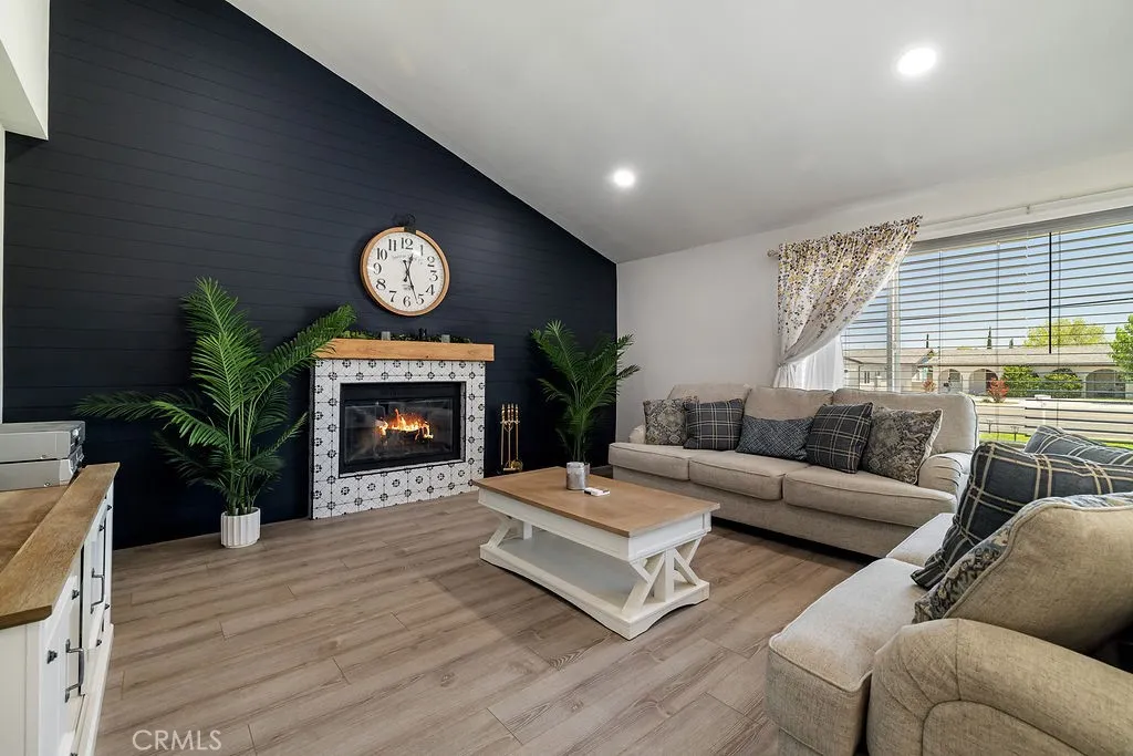 41841 55th Street W, Quartz Hill, California 93536 home-pic-10
