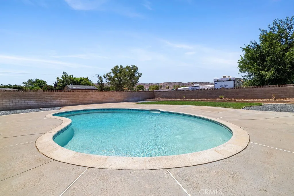 41841 55th Street W, Quartz Hill, California 93536 home-pic-51
