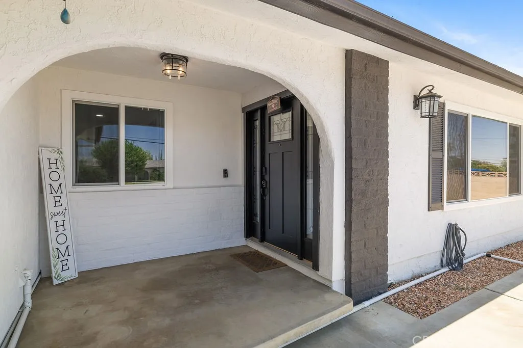 41841 55th Street W, Quartz Hill, California 93536 home-pic-8