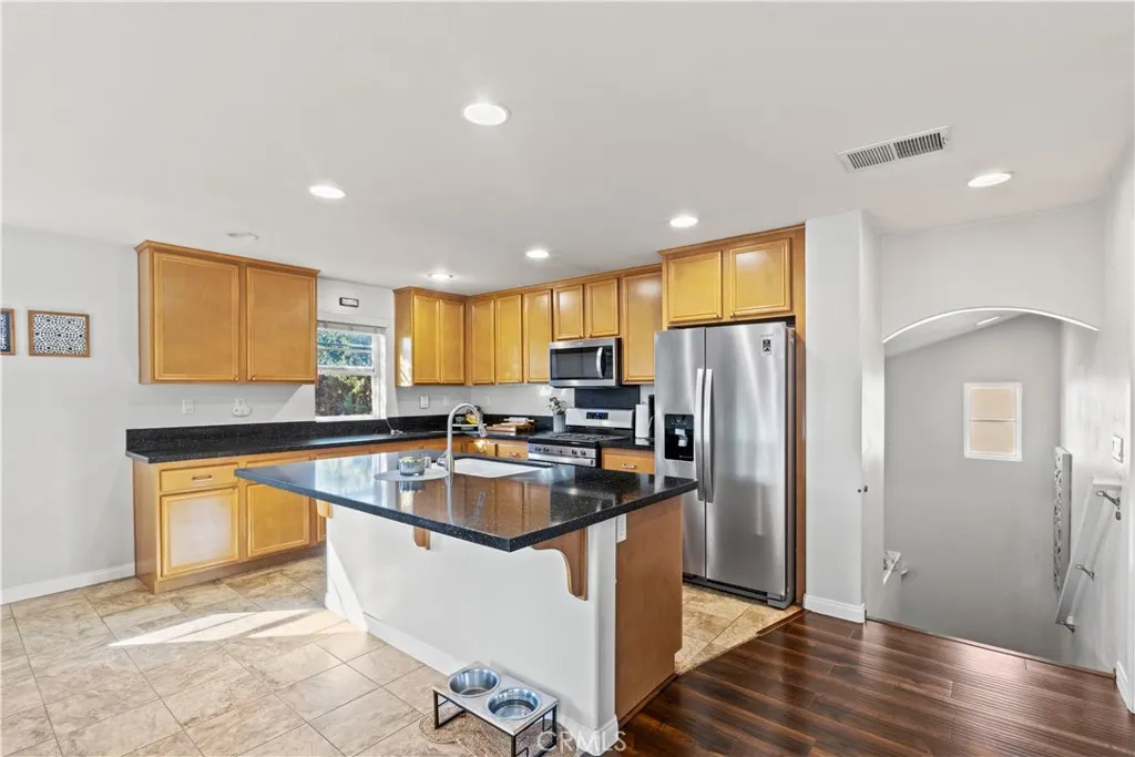 10382 Sparkling Dr 1, Rancho Cucamonga, California 91730 home-pic-5