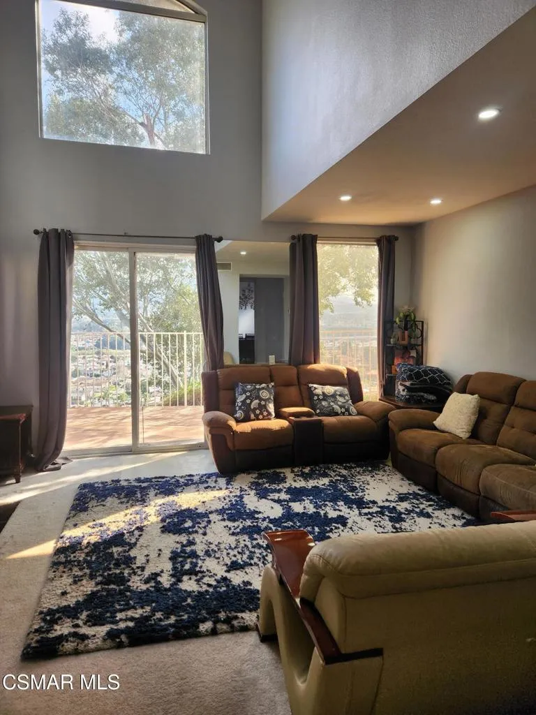 18612 El Dorado Court, Canyon Country, California 91351 home-pic-12