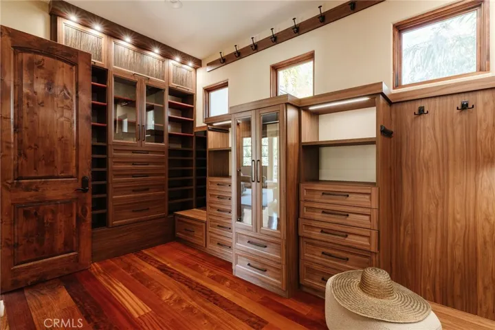 1807 Valley Park Avenue, Hermosa Beach, California 90254