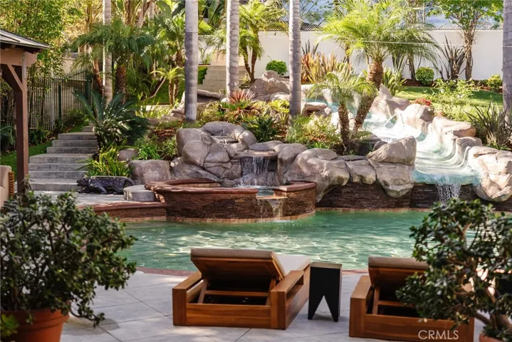 1807 Valley Park Avenue, Hermosa Beach, California 90254