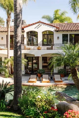 1807 Valley Park Avenue, Hermosa Beach, California 90254