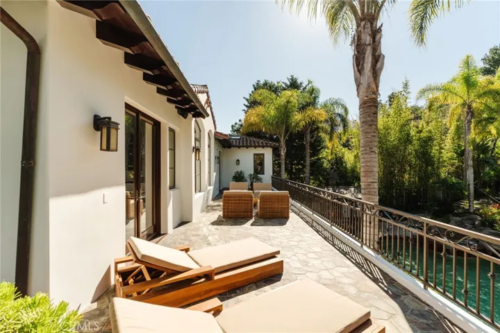 1807 Valley Park Avenue, Hermosa Beach, California 90254