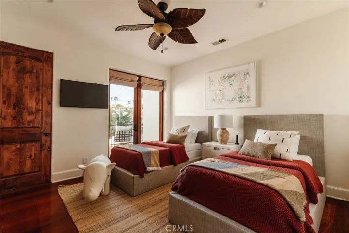1807 Valley Park Avenue, Hermosa Beach, California 90254