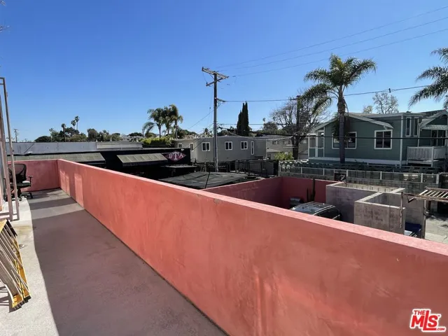 Balcony to the south