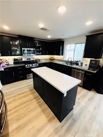 32770 Shorecrest, Lake Elsinore, California 92530