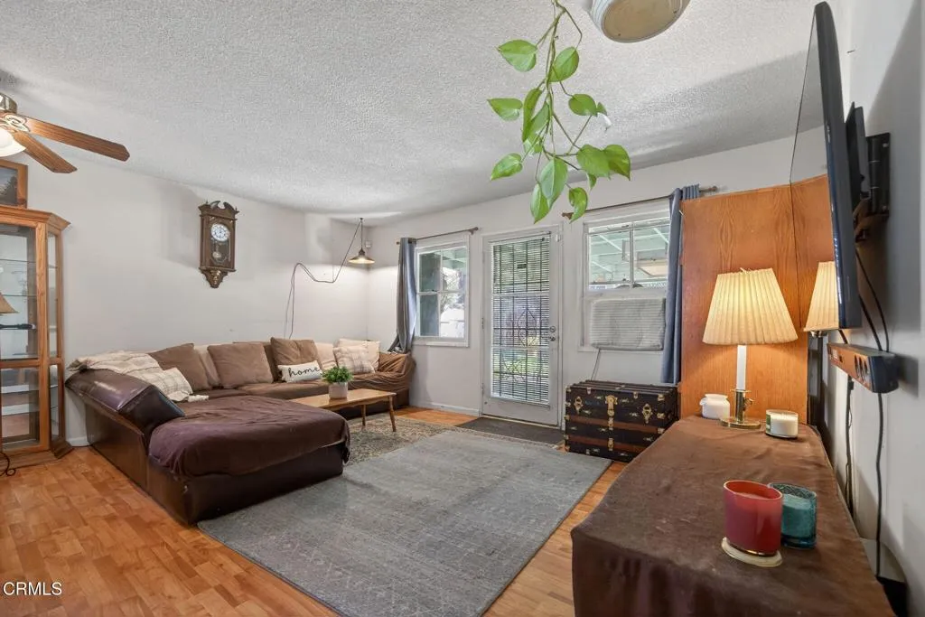 5014 Floral Drive, Ventura, California 93001 home-pic-5