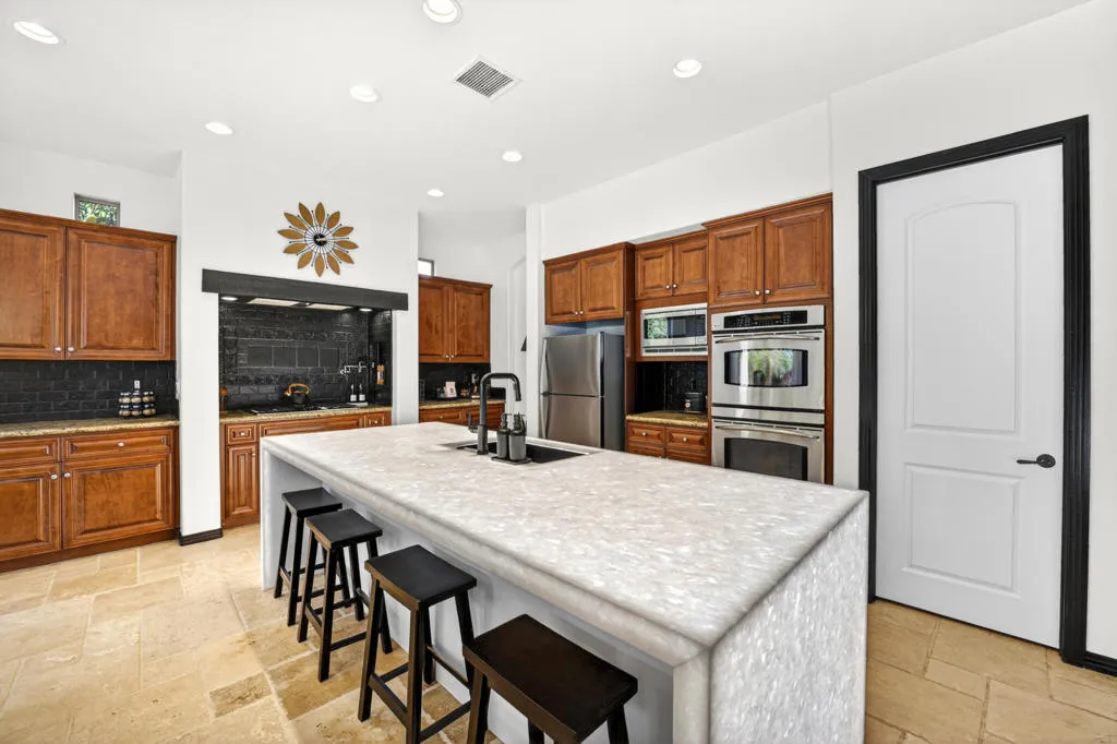 48789 Cascade Street, Indio, California 92201 home-pic-10