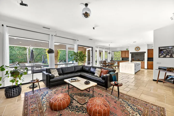 48789-cascade-st-day-004