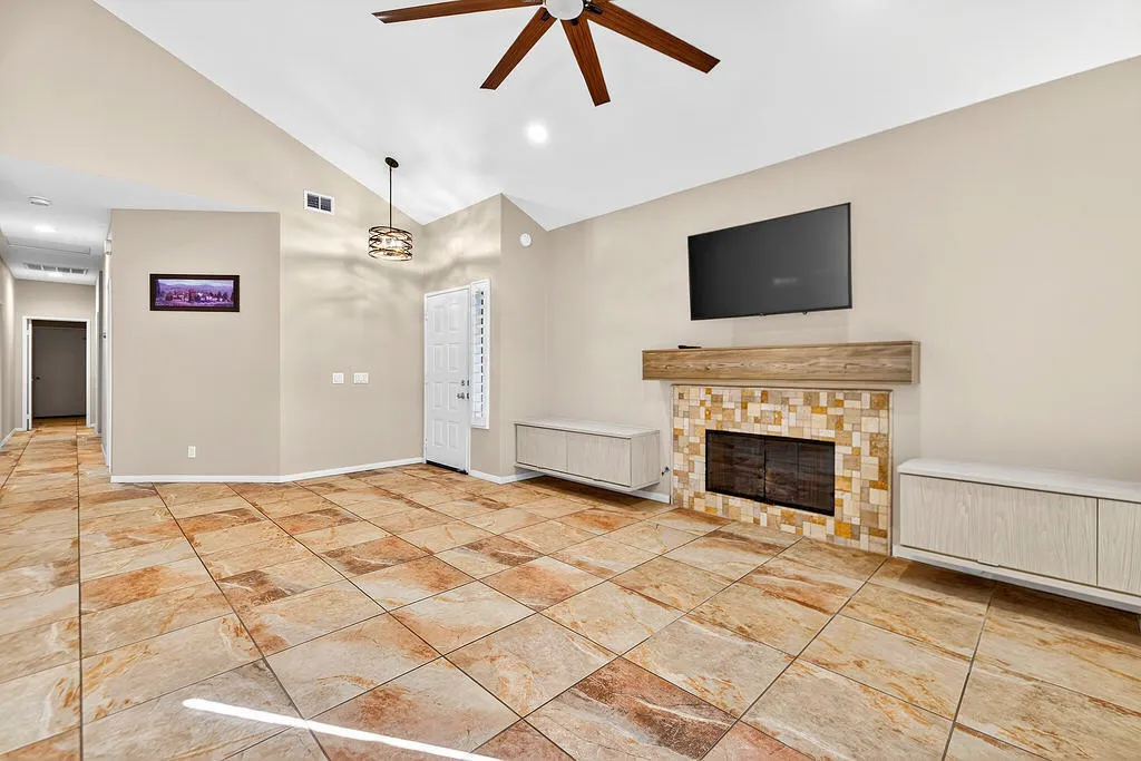 38019 Crocus Lane, Palm Desert, California 92211 home-pic-9