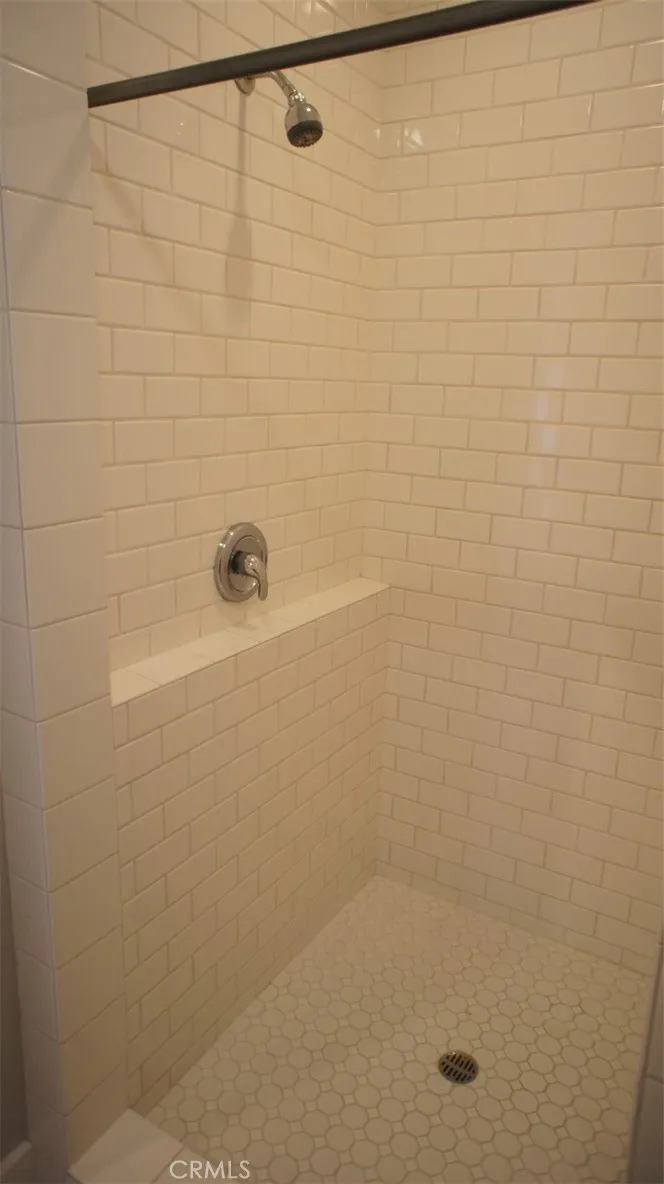 432 E 6th Street, Long Beach, California 90802 home-pic-18