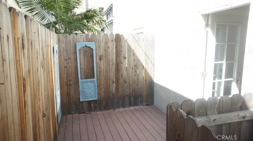 432 E 6th Street, Long Beach, California 90802 home-pic-24