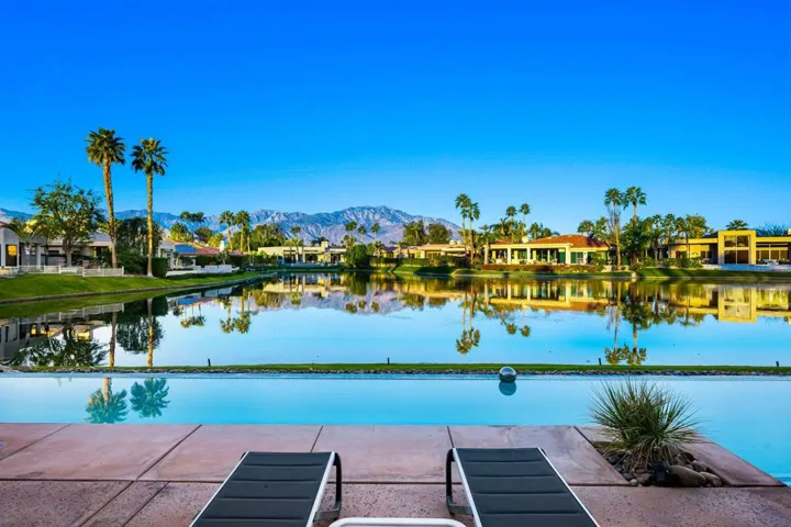 74-web-or-mls-JB_Andrews_OPMG_0126_074