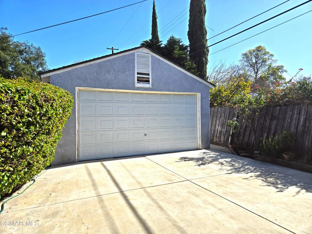 17526 Miranda Street, Encino, California 91316 home-pic-23