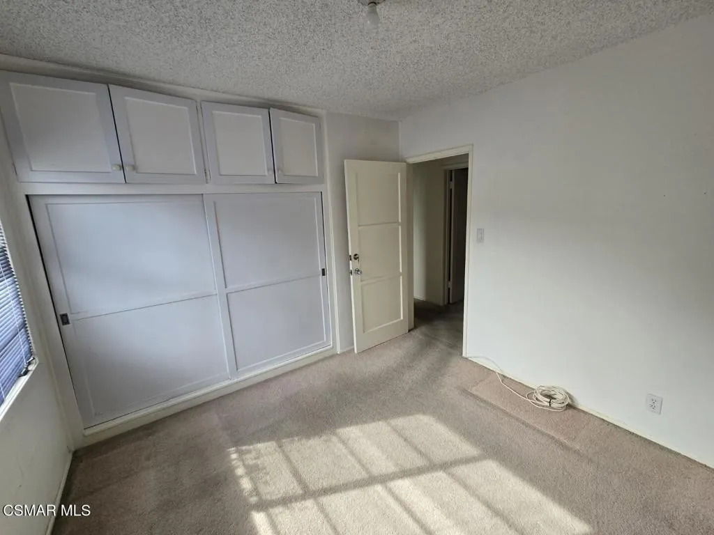 17526 Miranda Street, Encino, California 91316 home-pic-12