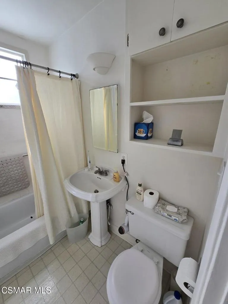 17526 Miranda Street, Encino, California 91316 home-pic-15