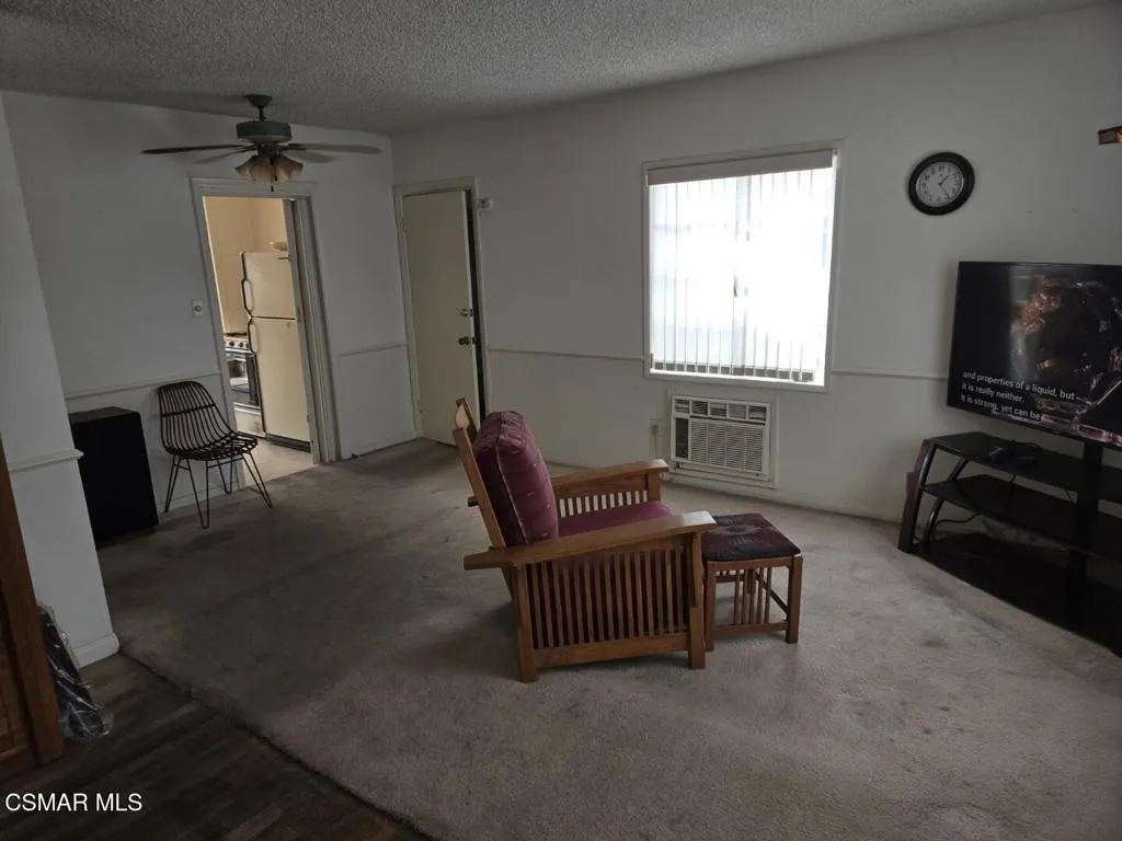 17526 Miranda Street, Encino, California 91316 home-pic-4
