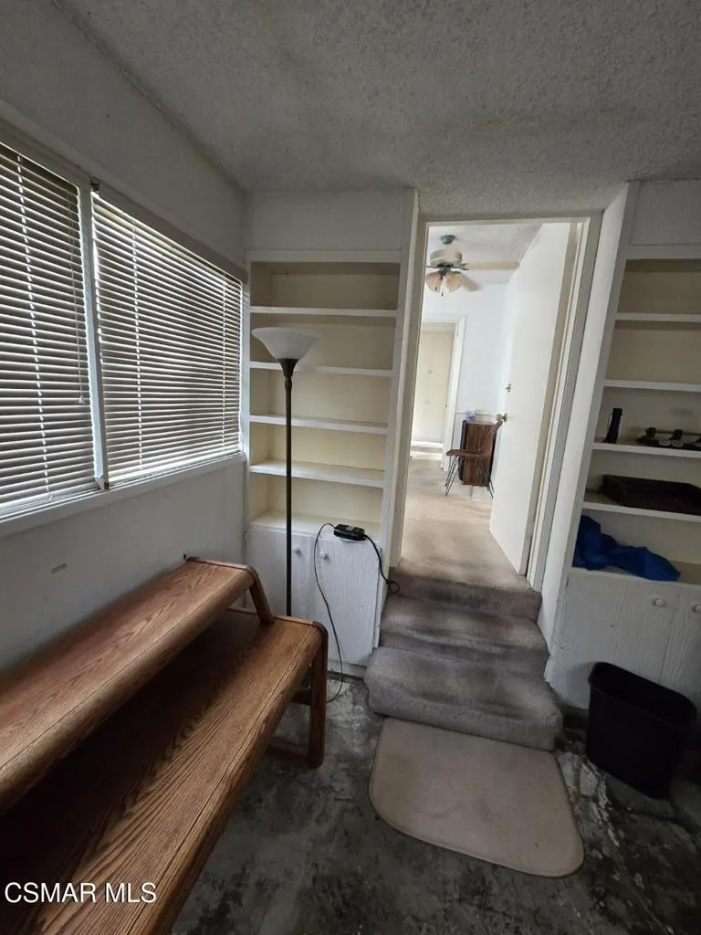 17526 Miranda Street, Encino, California 91316 home-pic-17