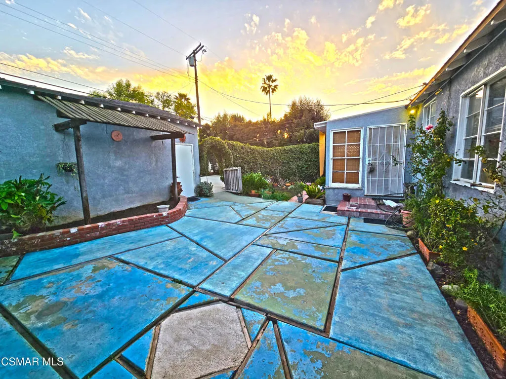 17526 Miranda Street, Encino, California 91316 home-pic-28