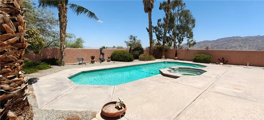 6144 Carodean, 29 Palms, California 92277 home-pic-19