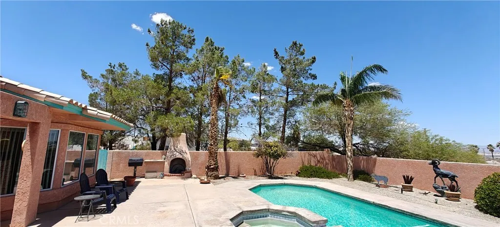 6144 Carodean, 29 Palms, California 92277 home-pic-15