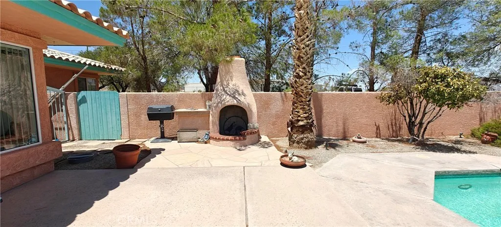 6144 Carodean, 29 Palms, California 92277 home-pic-12