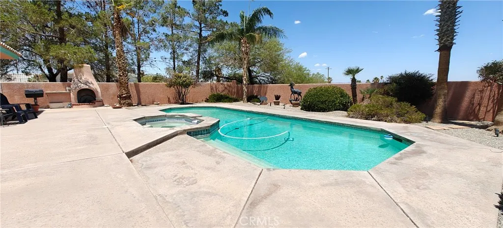 6144 Carodean, 29 Palms, California 92277 home-pic-20