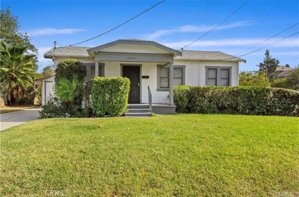3057 N G, San Bernardino, California 92405 home-pic-1