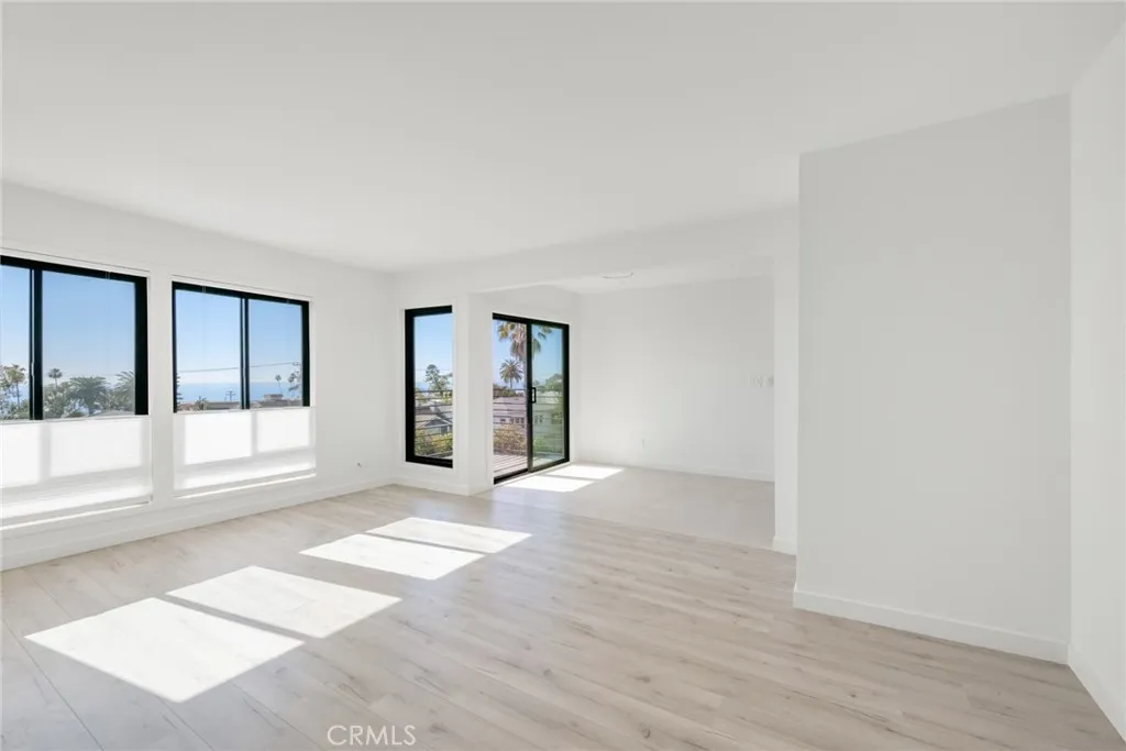 430 Cypress, Laguna Beach, California 92651 home-pic-2