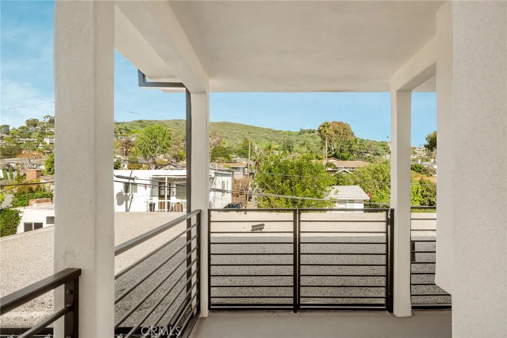 430 Cypress, Laguna Beach, California 92651 home-pic-18