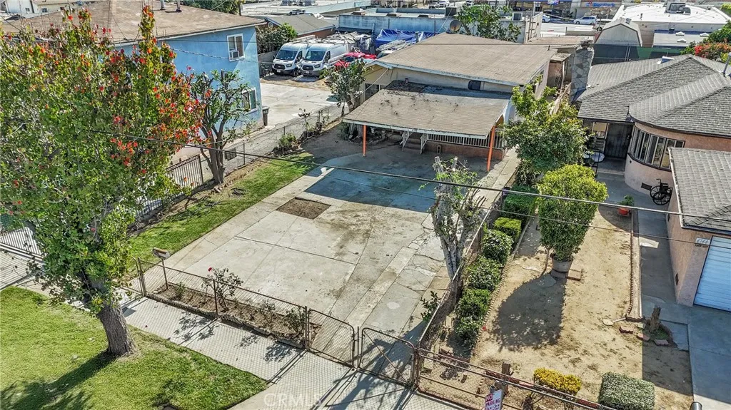 4748 Dozier Street, East Los Angeles, California 90022 home-pic-17