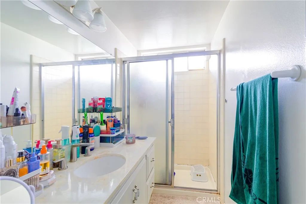 1330 Limerick Drive, Placentia, California 92870 home-pic-23