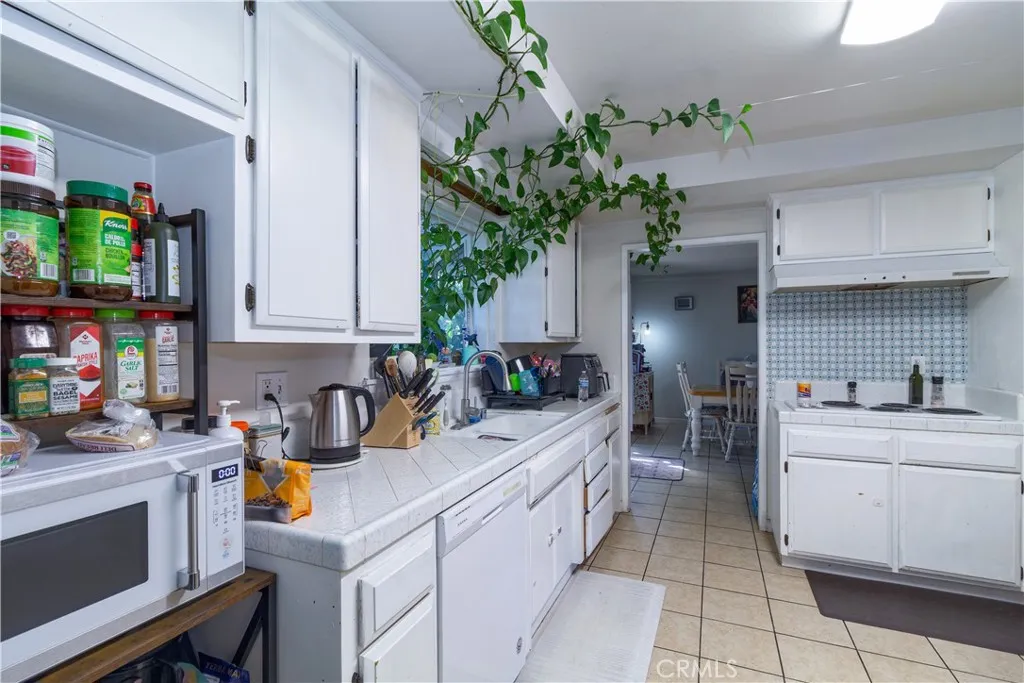 1330 Limerick Drive, Placentia, California 92870 home-pic-16
